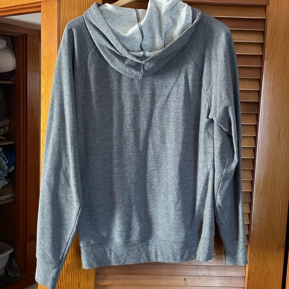 Women’s medium Atlanta Dream gray hoodie WNBA - Picture 4 of 4